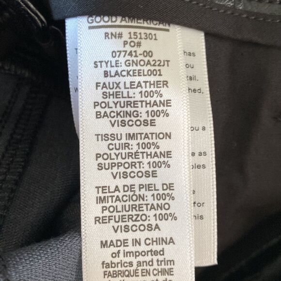 Good American Faux Better Than Leather Black Textured Overalls Straight Leg - Picture 11 of 16